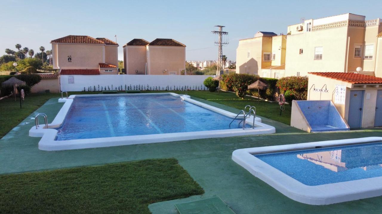 Holiday House Τορεβιέχα Εξωτερικό φωτογραφία